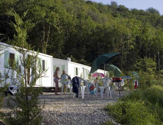 Location mobilhome 6 personnes (entre 6 et 10 ans) camping du lac à
laval de cere