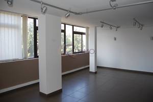 Aix centre - bureau de 110 m2 au 2ème étage avec parking