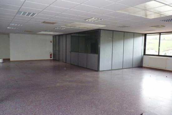 Location 450 m2 de bureaux - Thizy