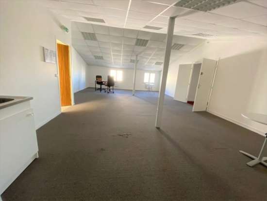 Location bureaux de 130 m² à louer - Oncy-sur-École