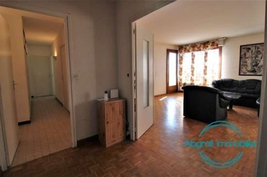 Location appartement t5 au centre-ville - Ferney-Voltaire