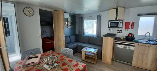 Location mobilhome lumineux , spacieux et confort