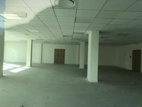 Location a louer, local commercial 537 m2 saint martin d'heres