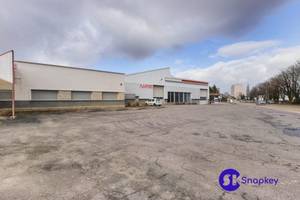 Local commercial location bail commercial 600 m2 chaumon