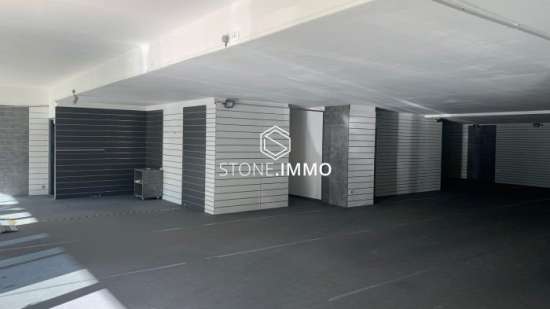 Location a louer local commercial 400 m2